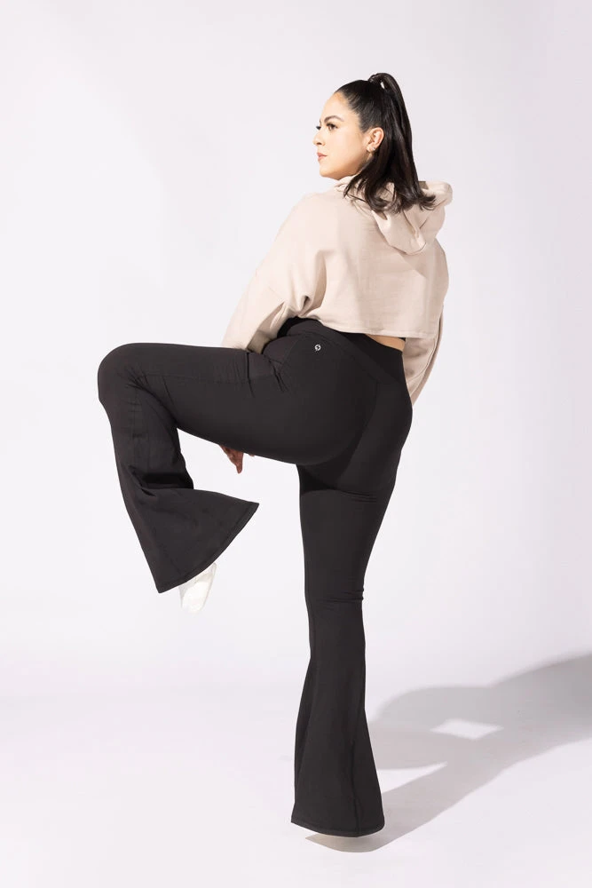 Crisscross HourglassĀ® Bell Bottom With Pockets - Black - Image 10