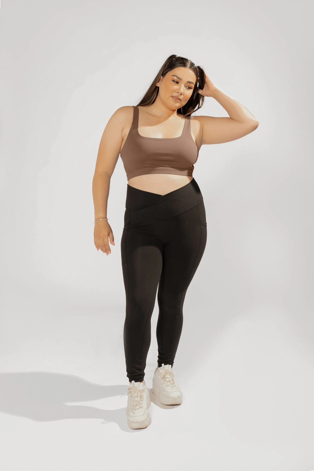 Crisscross Hourglass® Leggings With Pockets - Black - Image 10