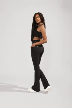 Supersculpt™ Flared Leggings With Pockets - Black