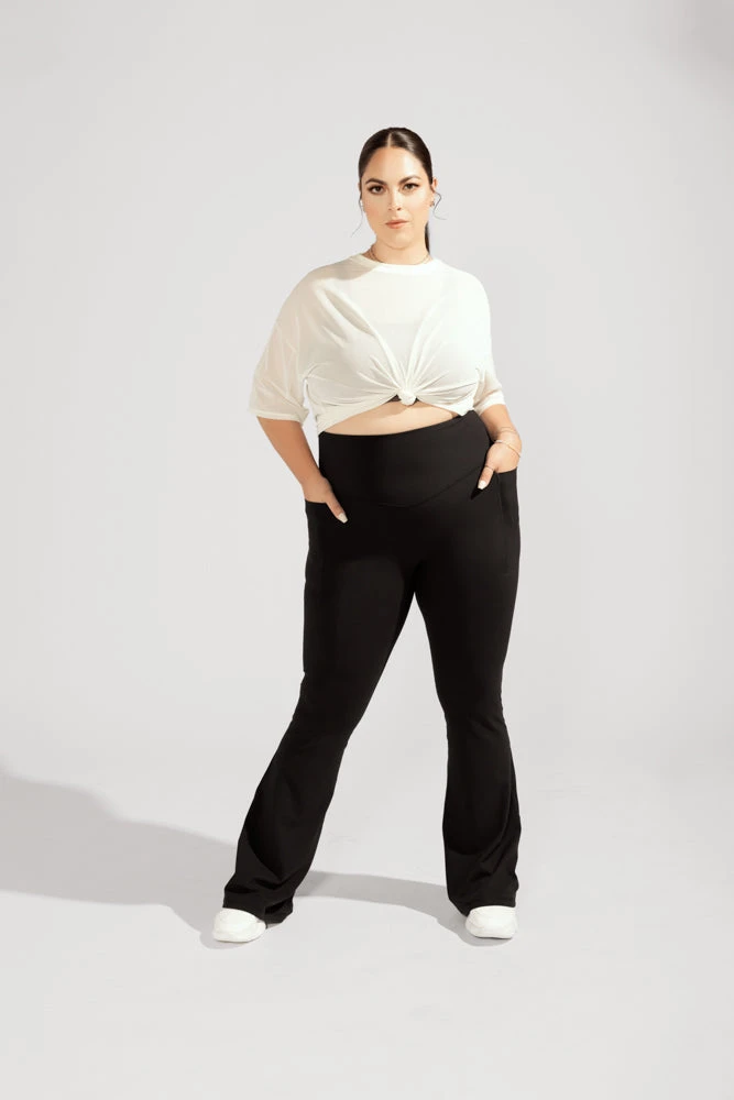 Supersculpt™ Flared Leggings With Pockets - Black - Image 6