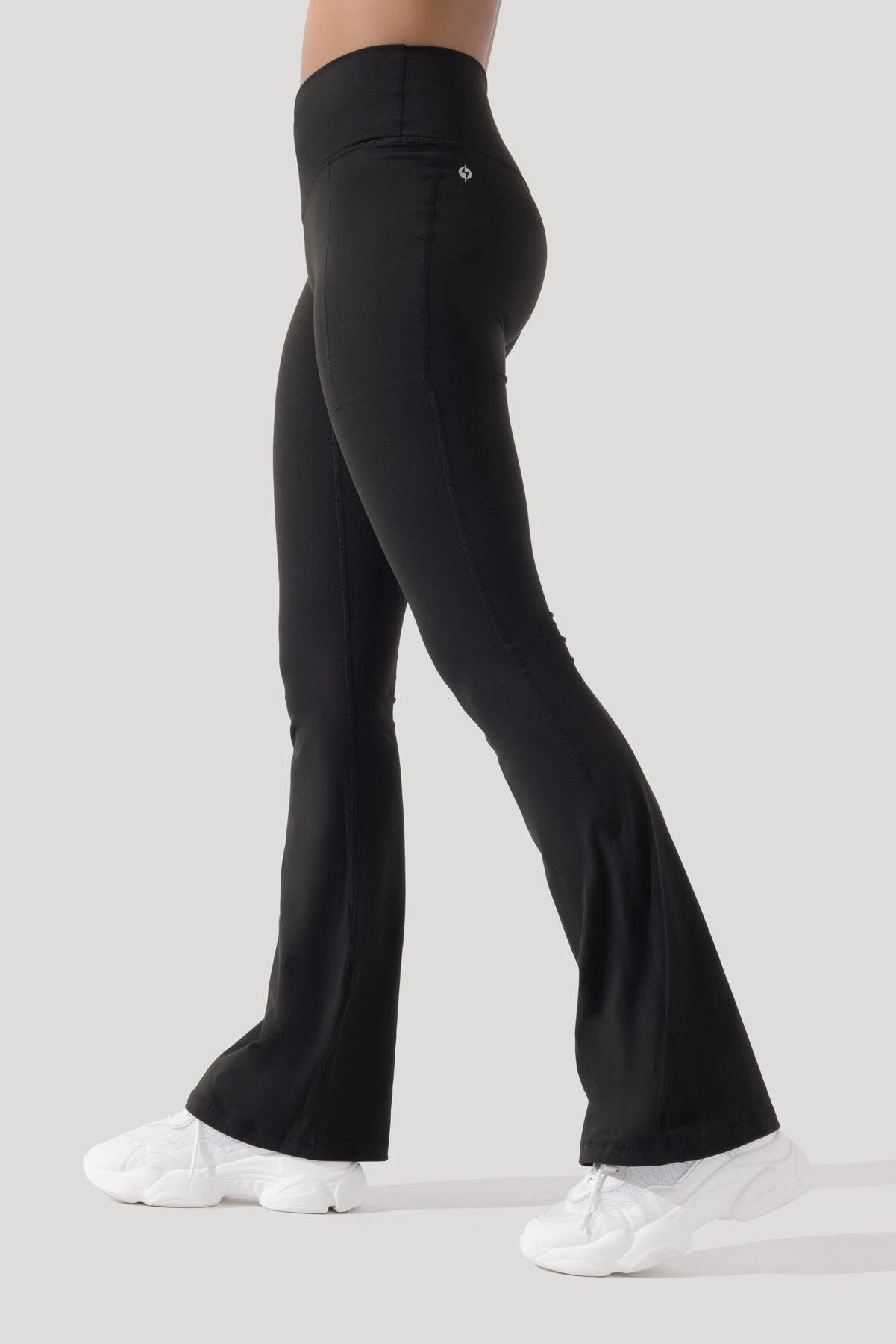 Crisscross Hourglass® Flared Leggings With Pockets - Black - Image 3