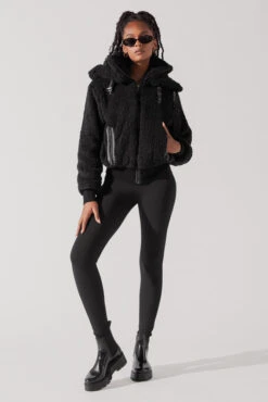 The Kinsley Bomber Jacket In Faux Sherpa - Black
