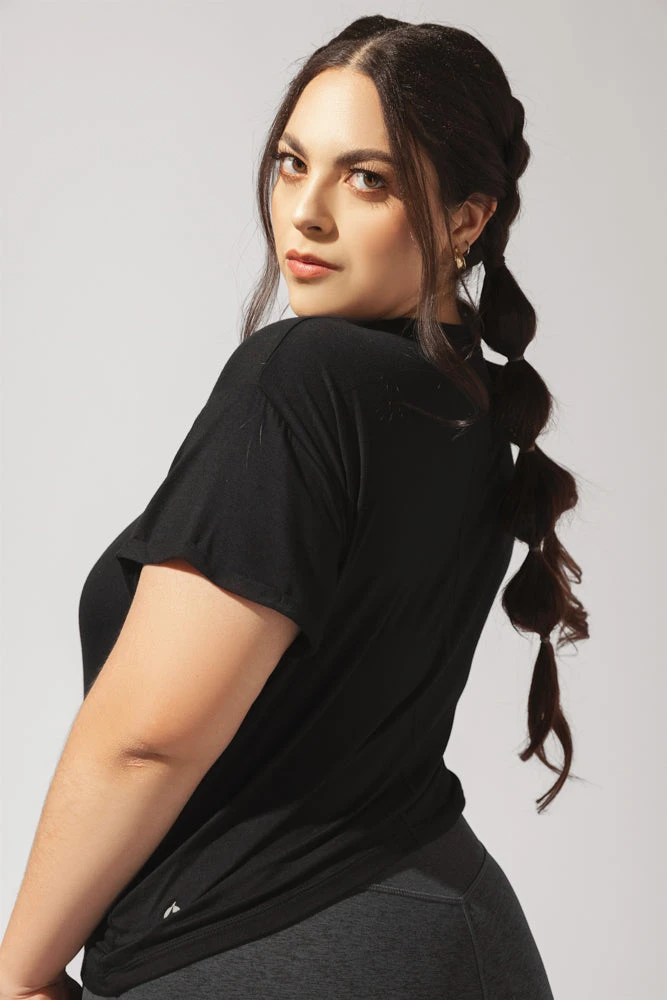 The Perfect Tee - Black - Image 9