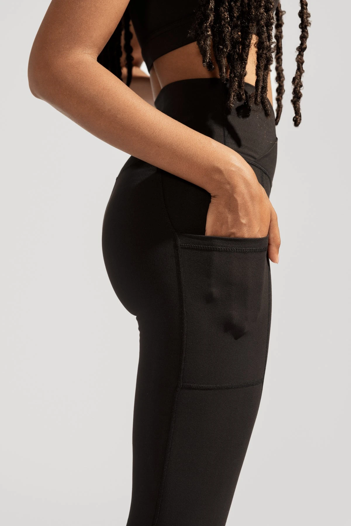 Crisscross Hourglass® Leggings With Pockets - Black - Image 4