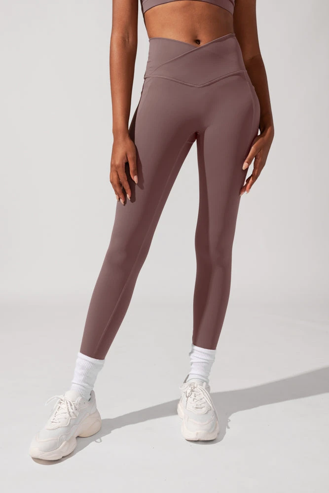 Crisscross Hourglass® Leggings With Pockets (Pet Hair Resistant) - Peppercorn - Image 4