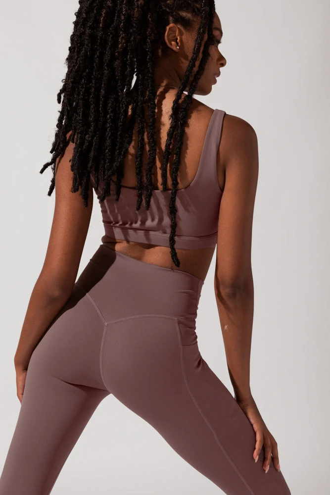 Crisscross Hourglass® Leggings With Pockets (Pet Hair Resistant) - Peppercorn - Image 2