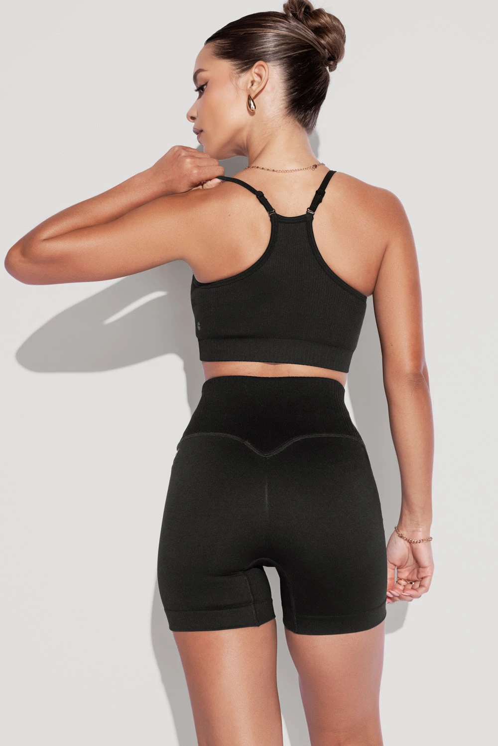 What's The Scoop Seamless Bra - Black - Image 2