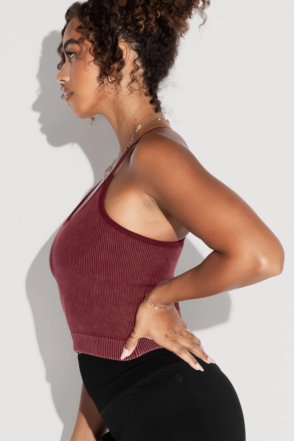 What's The Scoop Seamless Crop Tank - Garnet - Image 6